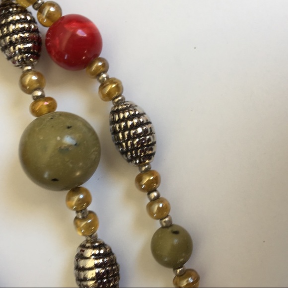 Vintage Red and Sage Green Bead Necklace - Picture 4 of 6